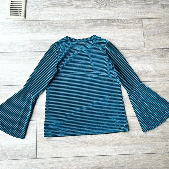 Michael Kors Turquoise Velvet Stripe Flutter  Sleeve Top - Picture 12 of 14